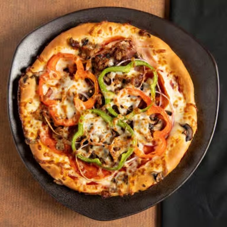 Delicious Pizza Options at Our Restaurant