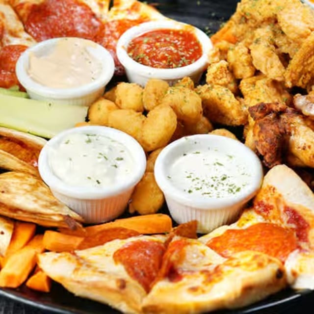 Tampa Joe's Signature Sampler Platter.